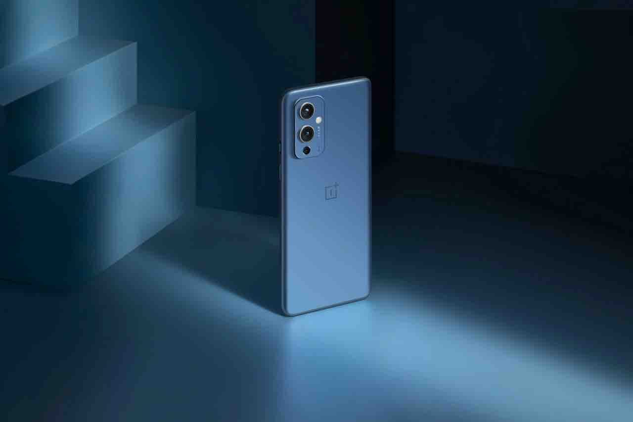 OnePlus in het nauw door problemen met 9 en 9 Pro