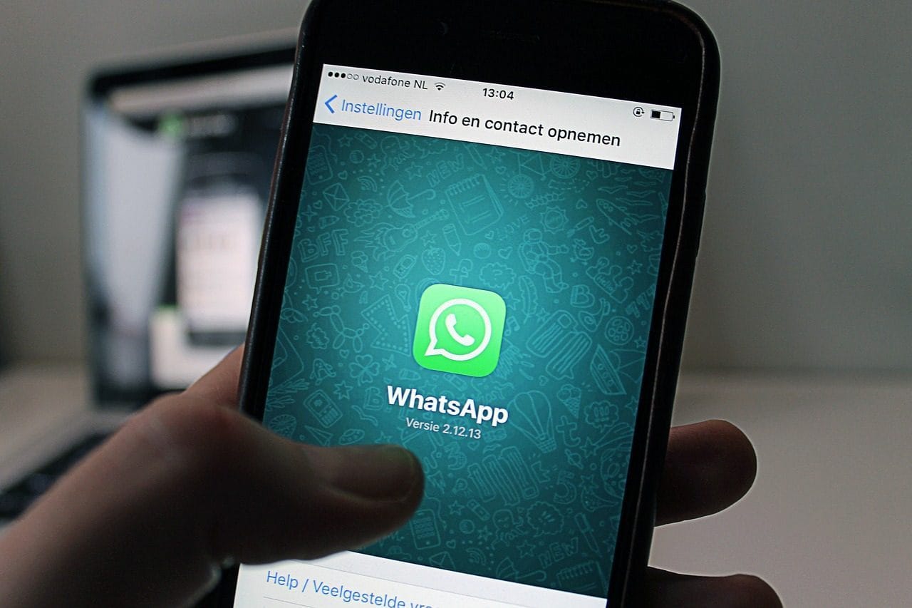 WhatsApp dreigt! En trekt het weer in